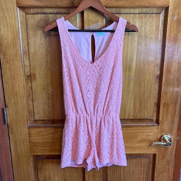 TOBI peach/coral Romper - Size Small/Medium 🌸 - Picture 8 of 10